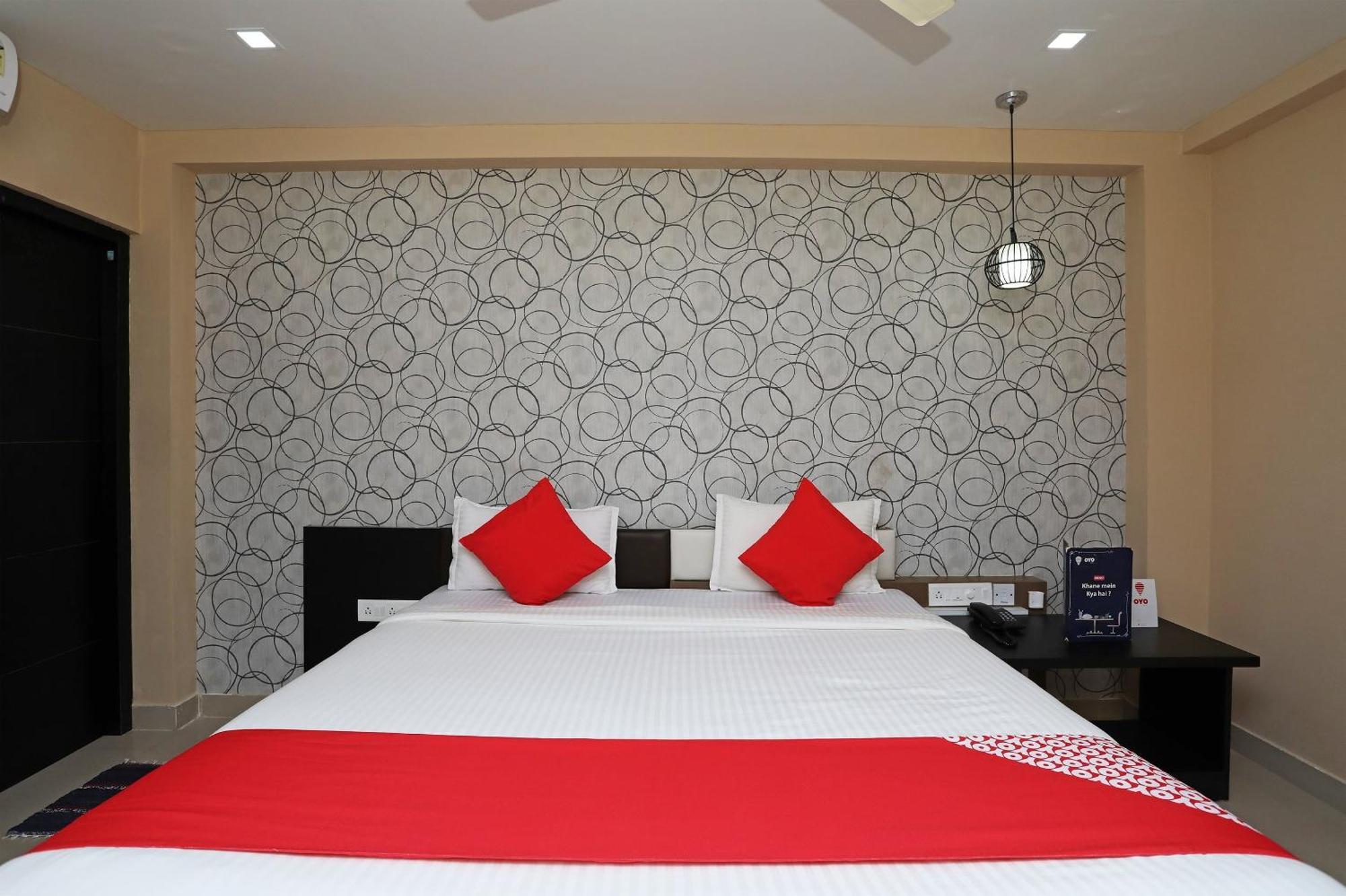 Super Capital O Sai Jagannath Hotel Khandagiri Exterior photo