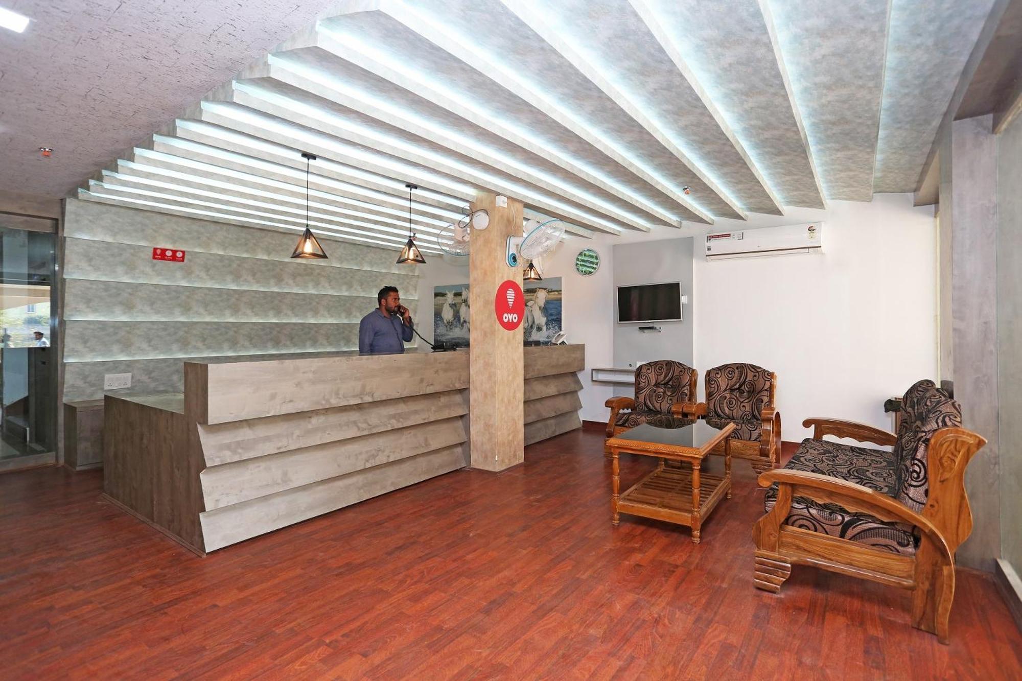 Super Capital O Sai Jagannath Hotel Khandagiri Exterior photo